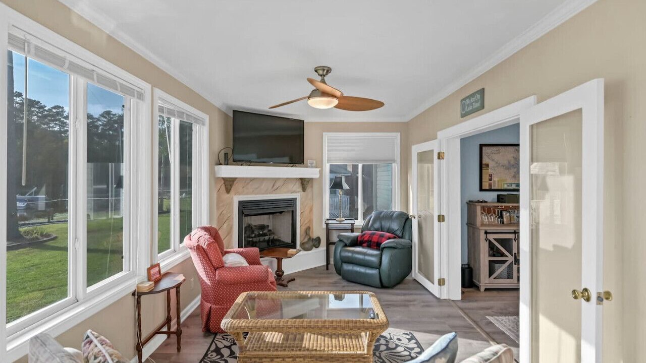 Photo of Livingroom in Chapin