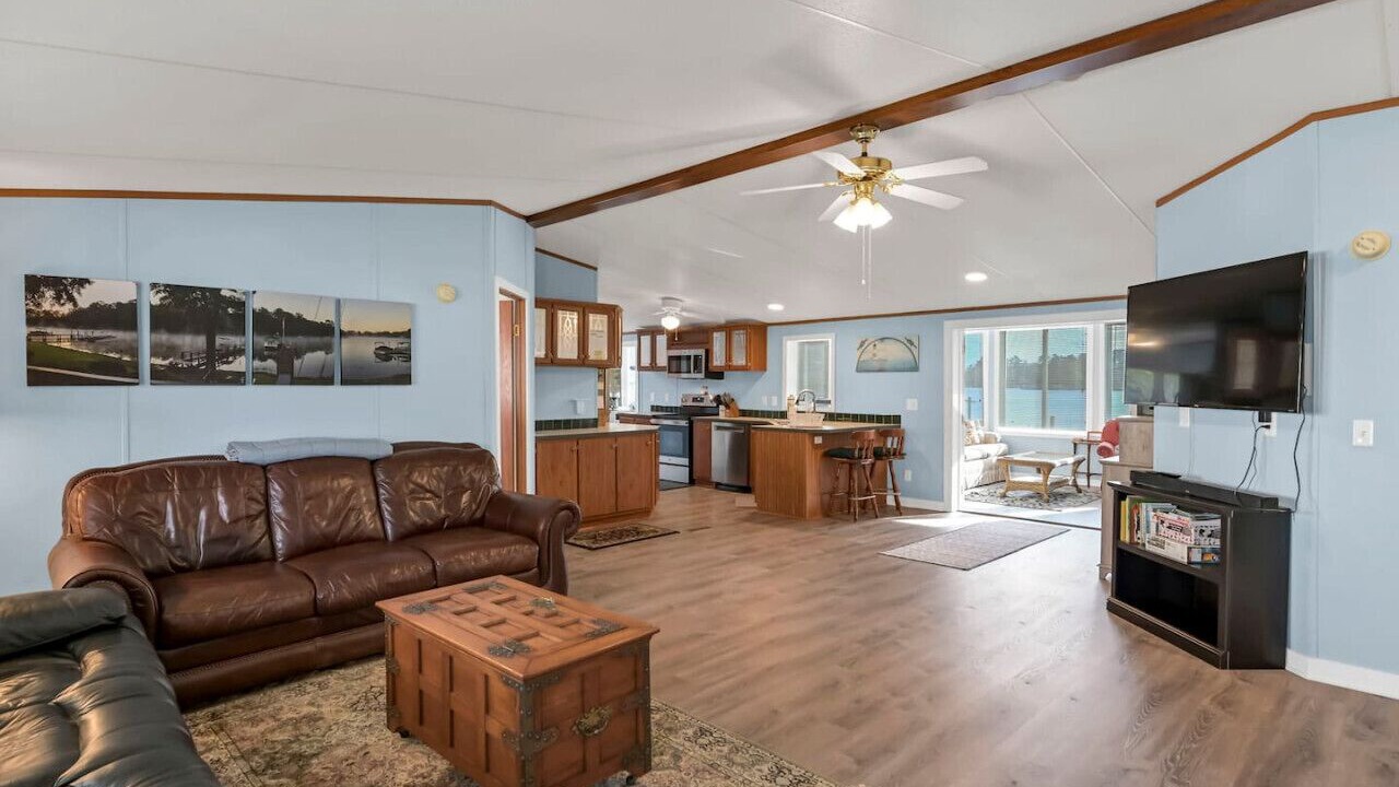 Photo of Livingroom in Chapin