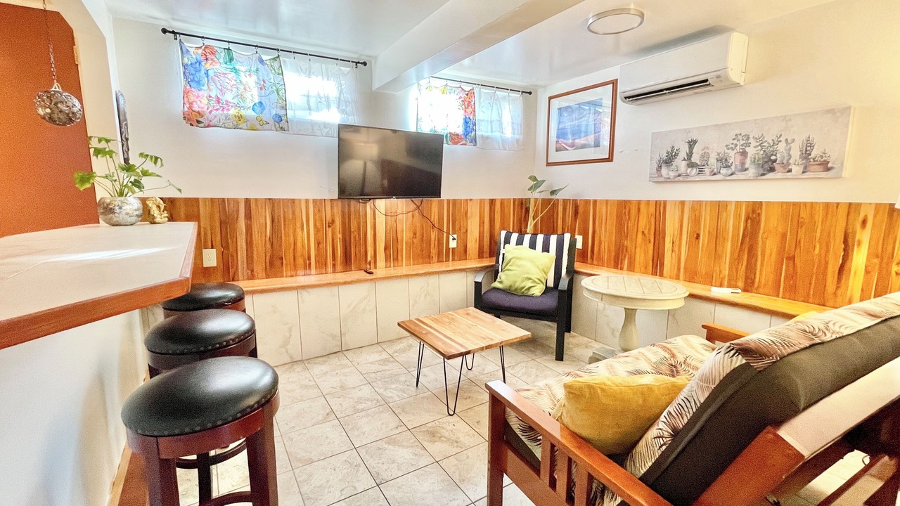 Photo of Livingroom in Ewa