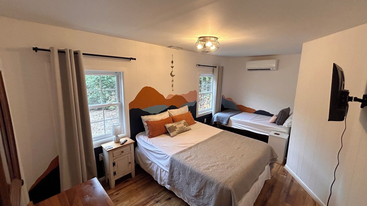 Photo of Bedroom in Lake Lure