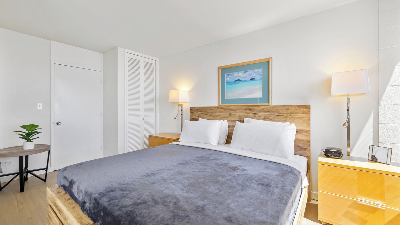 Photo of Bedroom in Waikiki