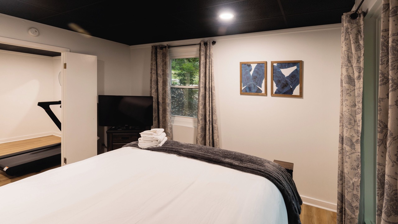 Photo of Bedroom in Clemson