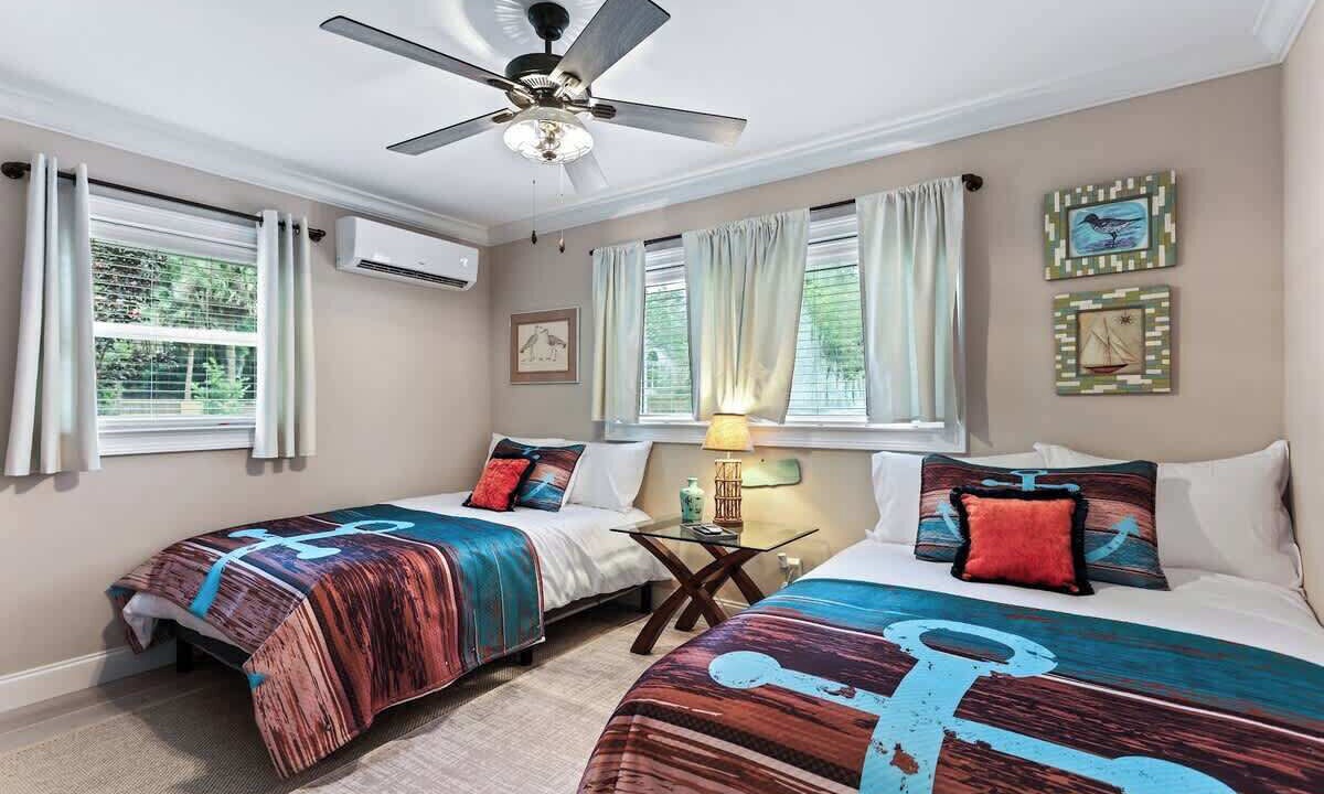 Photo of Bedroom in Whitemarsh Island
