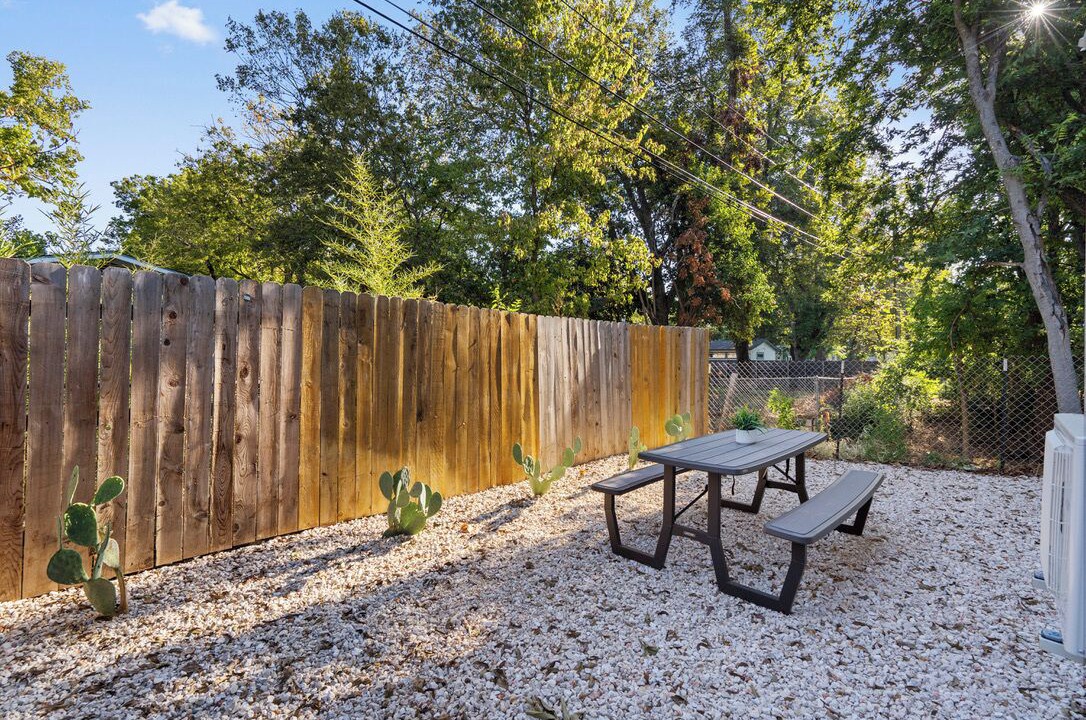Photo of Outdoor in Brentwood