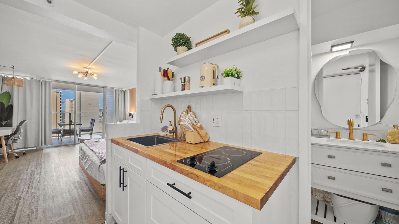 Photo of Kitchen in McCully - Moiliili