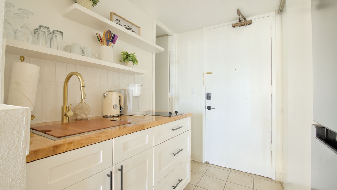 Photo of Kitchen in McCully - Moiliili