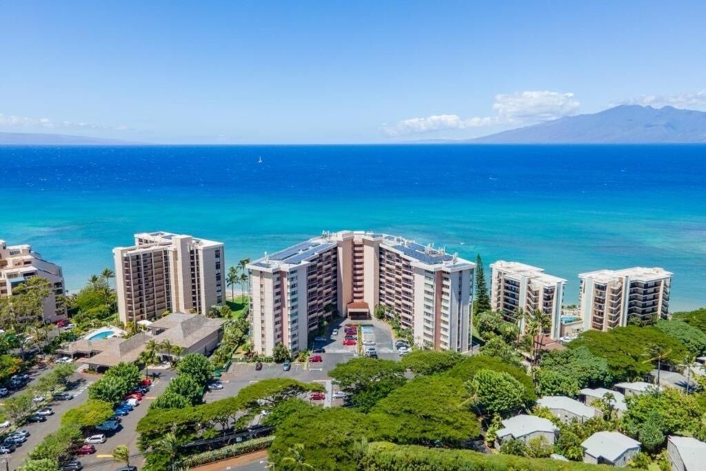 Photo of Others in Kahana