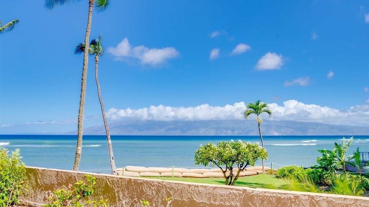 Photo of Others in Kahana