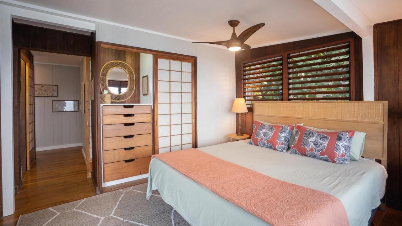 Photo of Bedroom in Kahaluu Bay