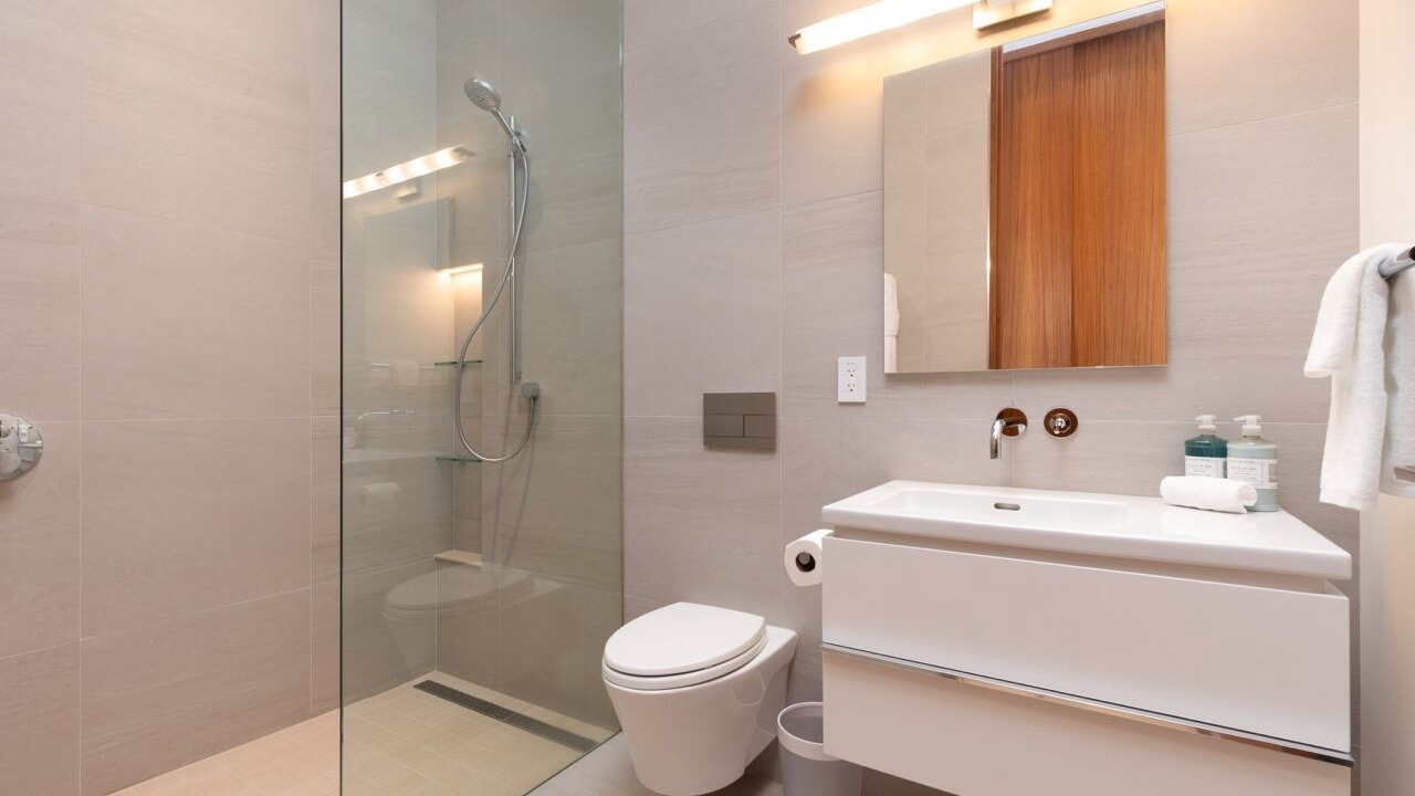 Photo of Bathroom in Puako