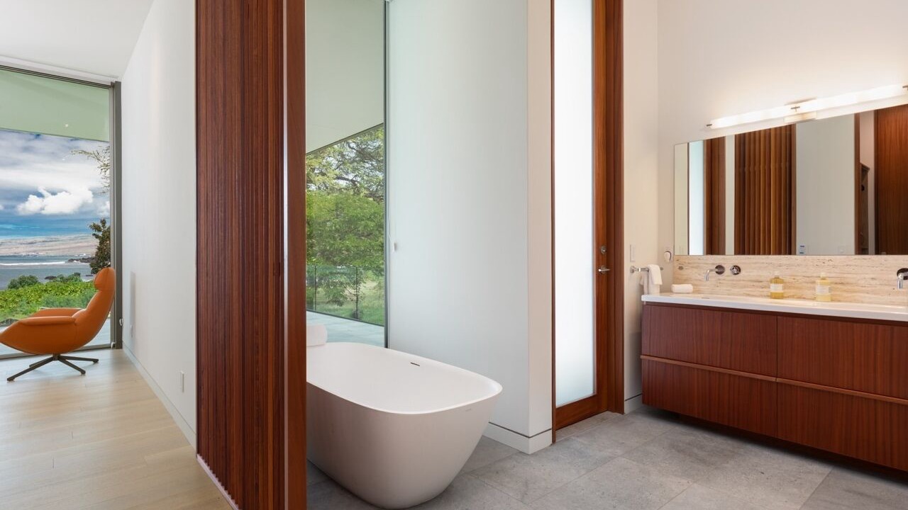 Photo of Bathroom in Puako