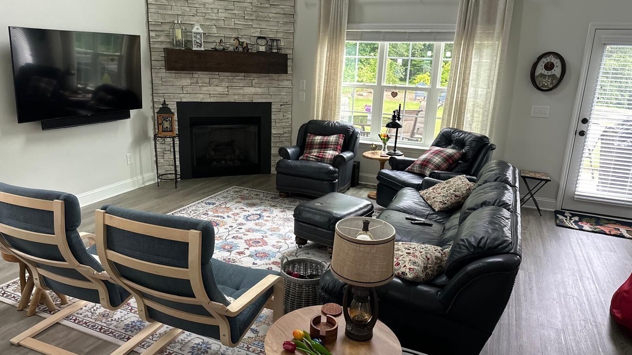 Photo of Livingroom in Colfax