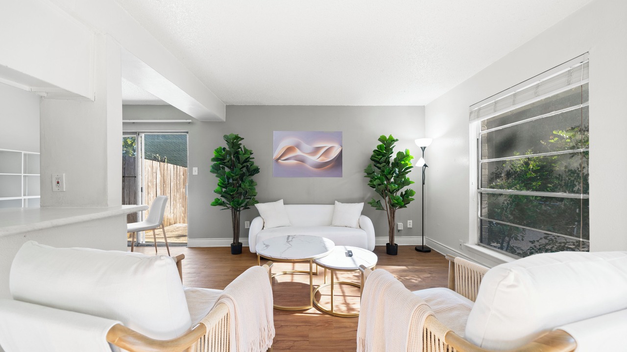 Photo of Livingroom in Dawson