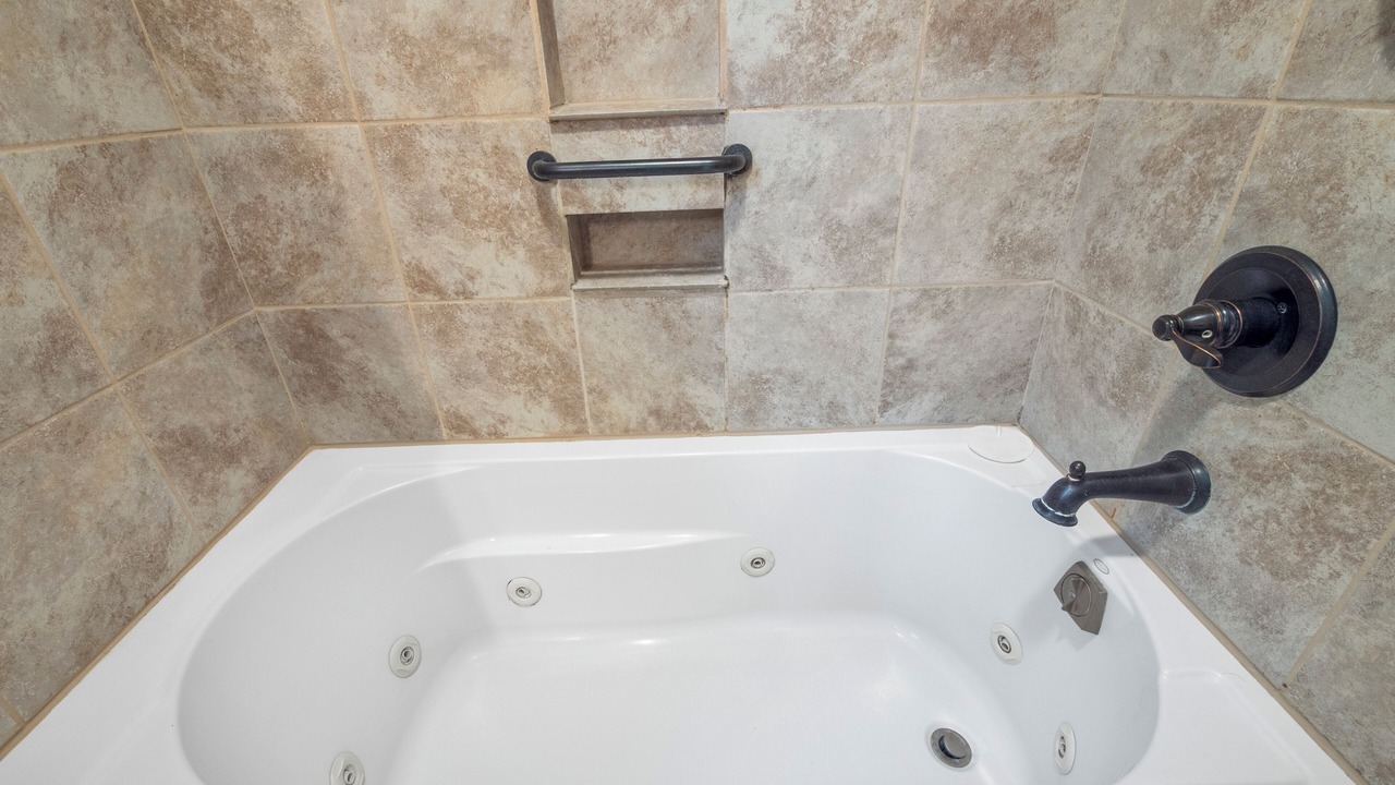 Photo of Bathroom in Dahlonega