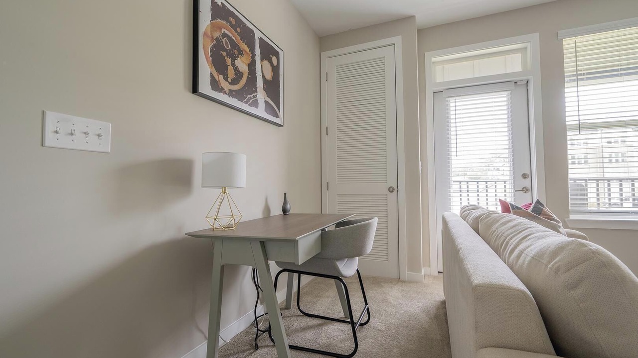 Photo of Livingroom in Huntersville