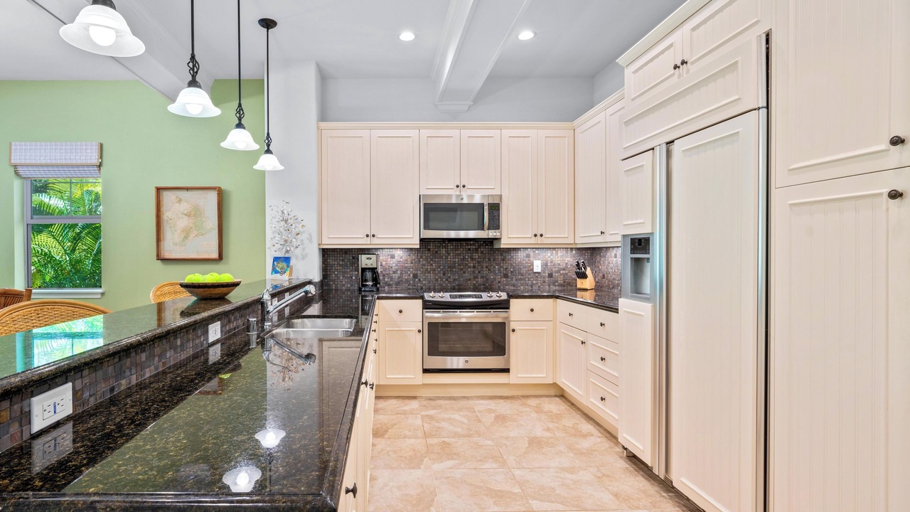 Photo of Kitchen in Kulalani