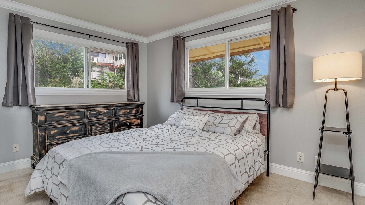 Photo of Bedroom in Kona Palisades
