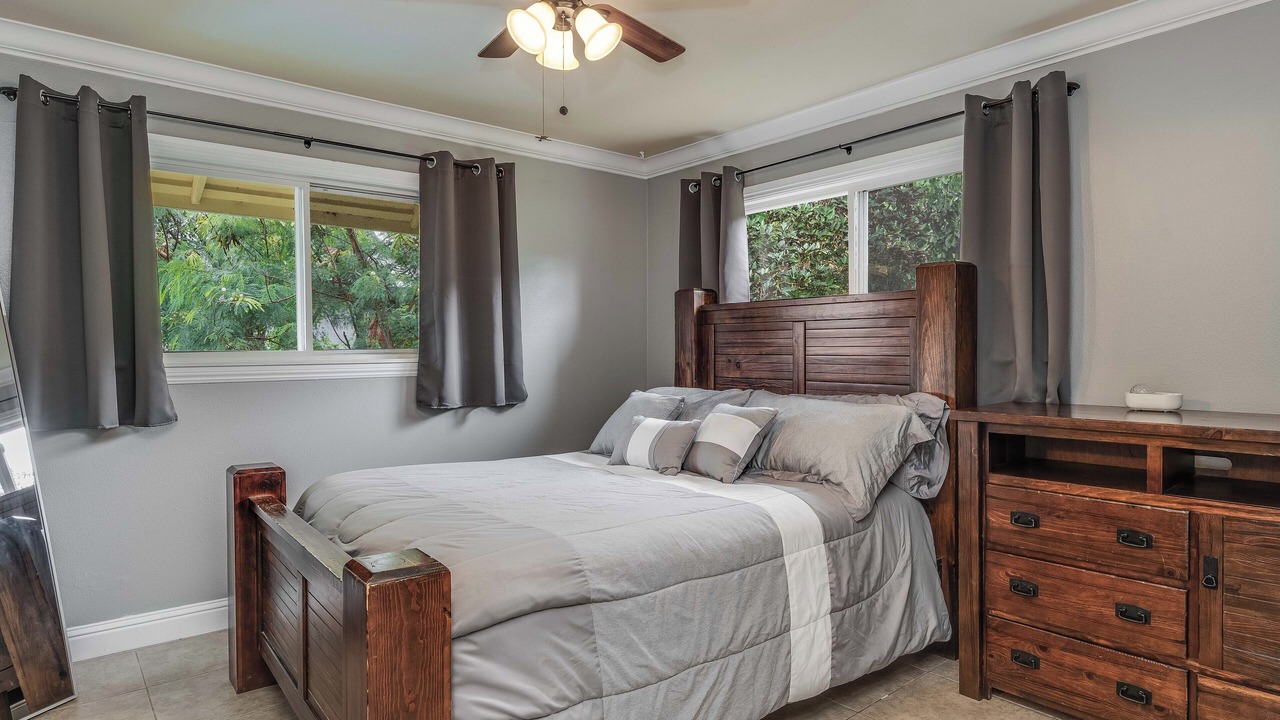 Photo of Bedroom in Kona Palisades
