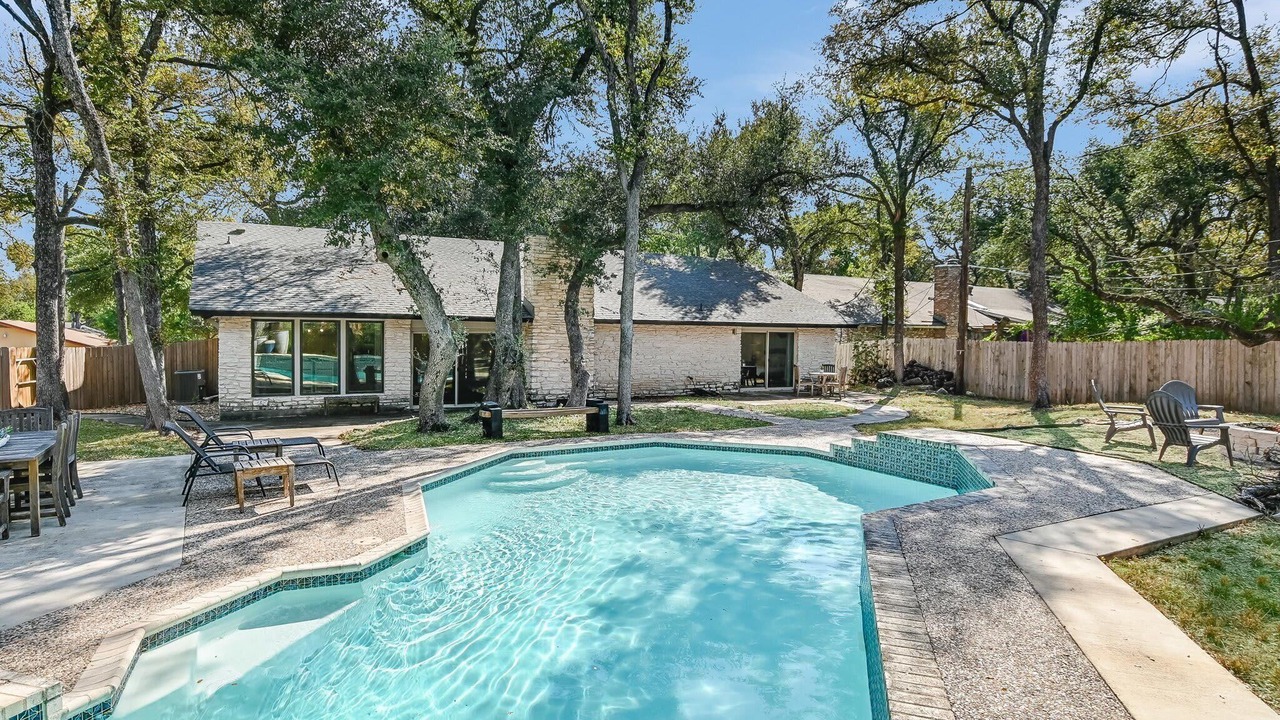 Photo of Outdoor in Forest North Estates