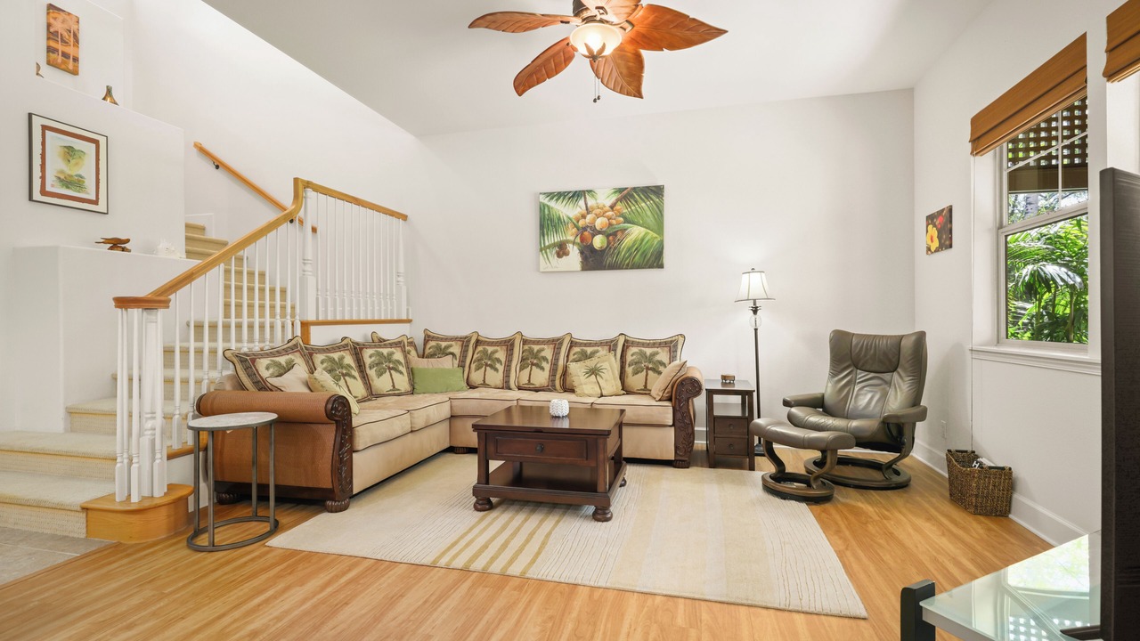 Photo of Livingroom in Kulalani