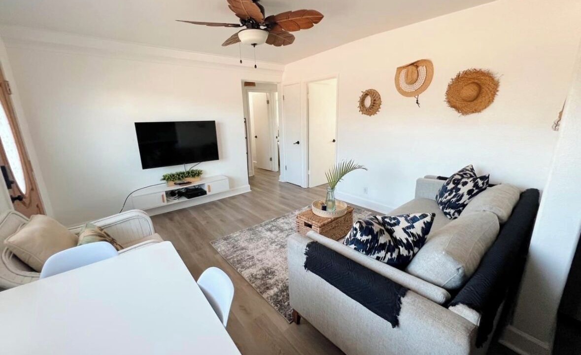 Photo of Livingroom in Mokuleia