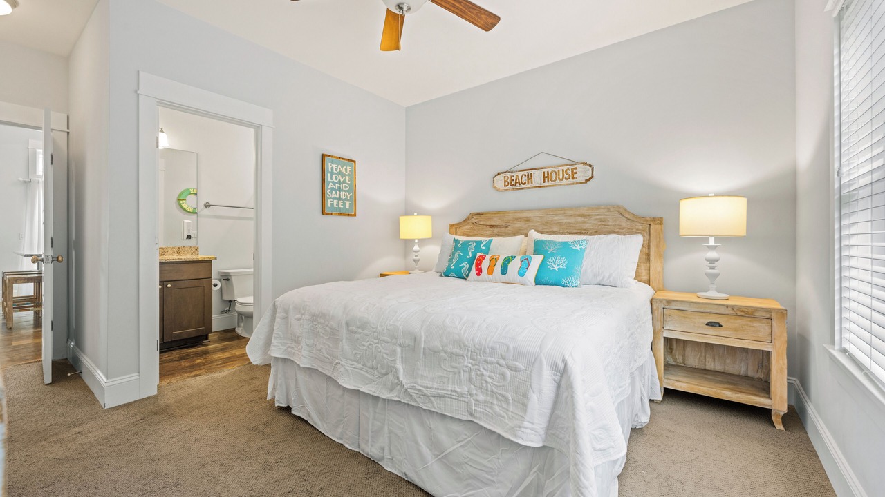 Photo of Bedroom in Corolla Light