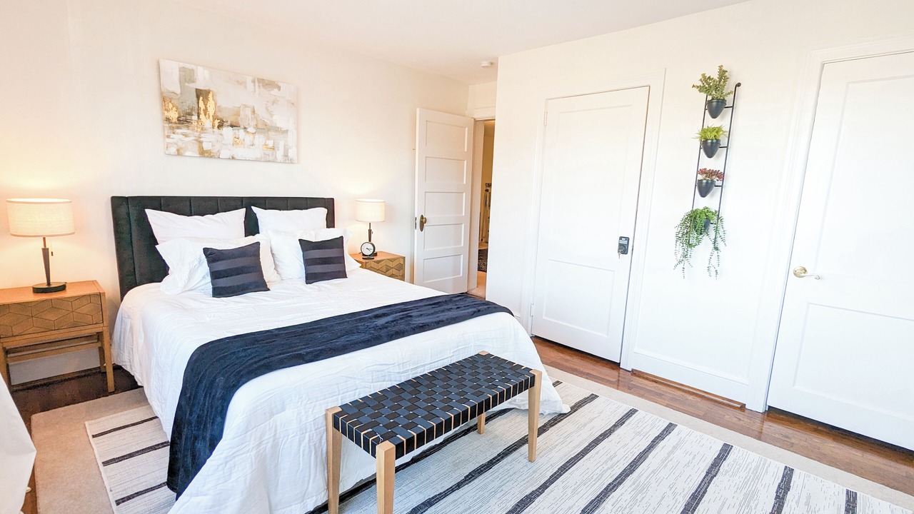 Photo of Bedroom in Pettigru Street Historic District