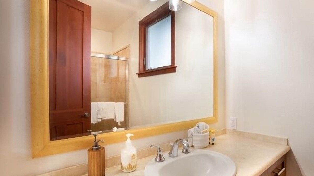 Photo of Bathroom in Kamuela