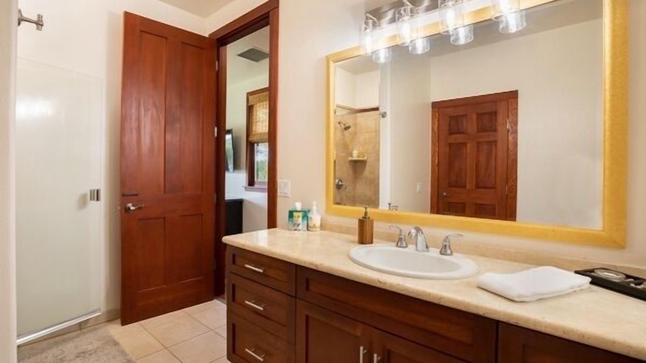 Photo of Bathroom in Kamuela