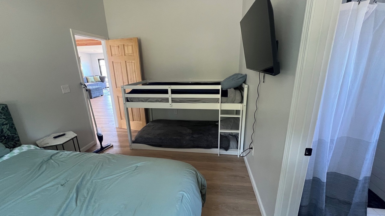 Photo of Bedroom in Opihihale