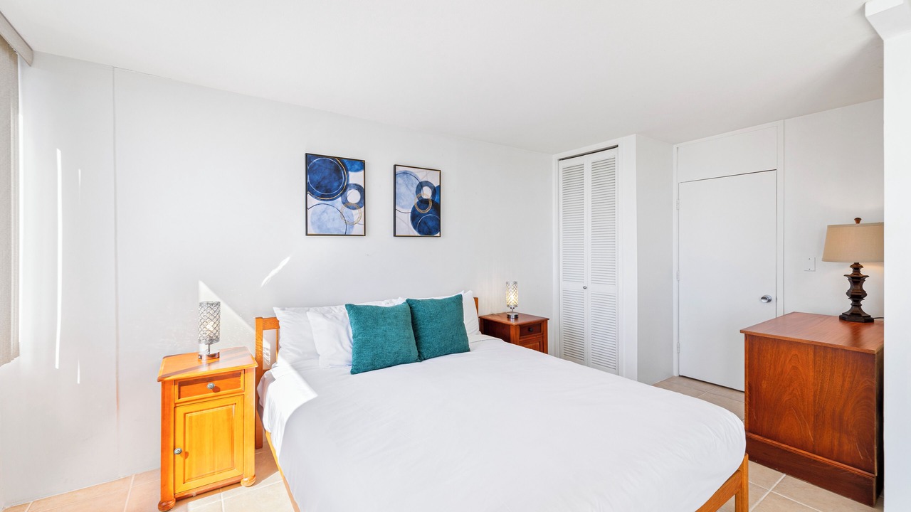 Photo of Bedroom in Waikiki