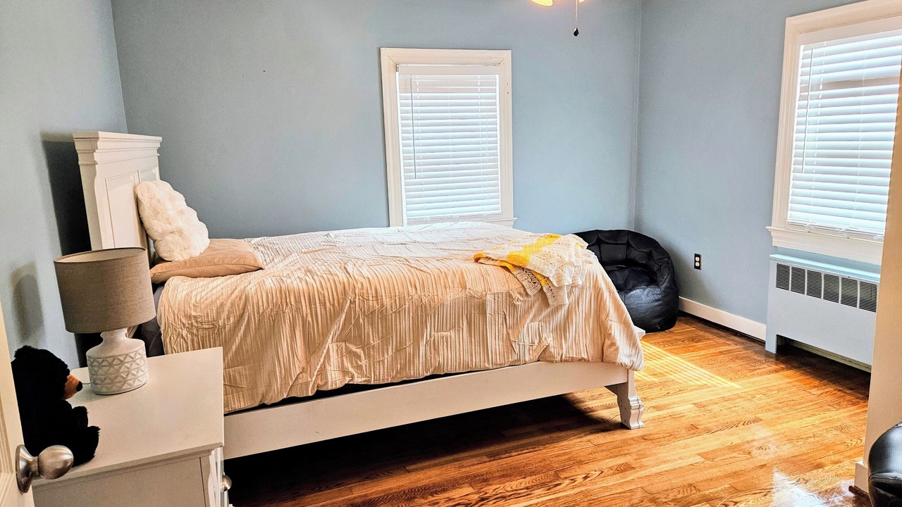 Photo of Bedroom in Downtown