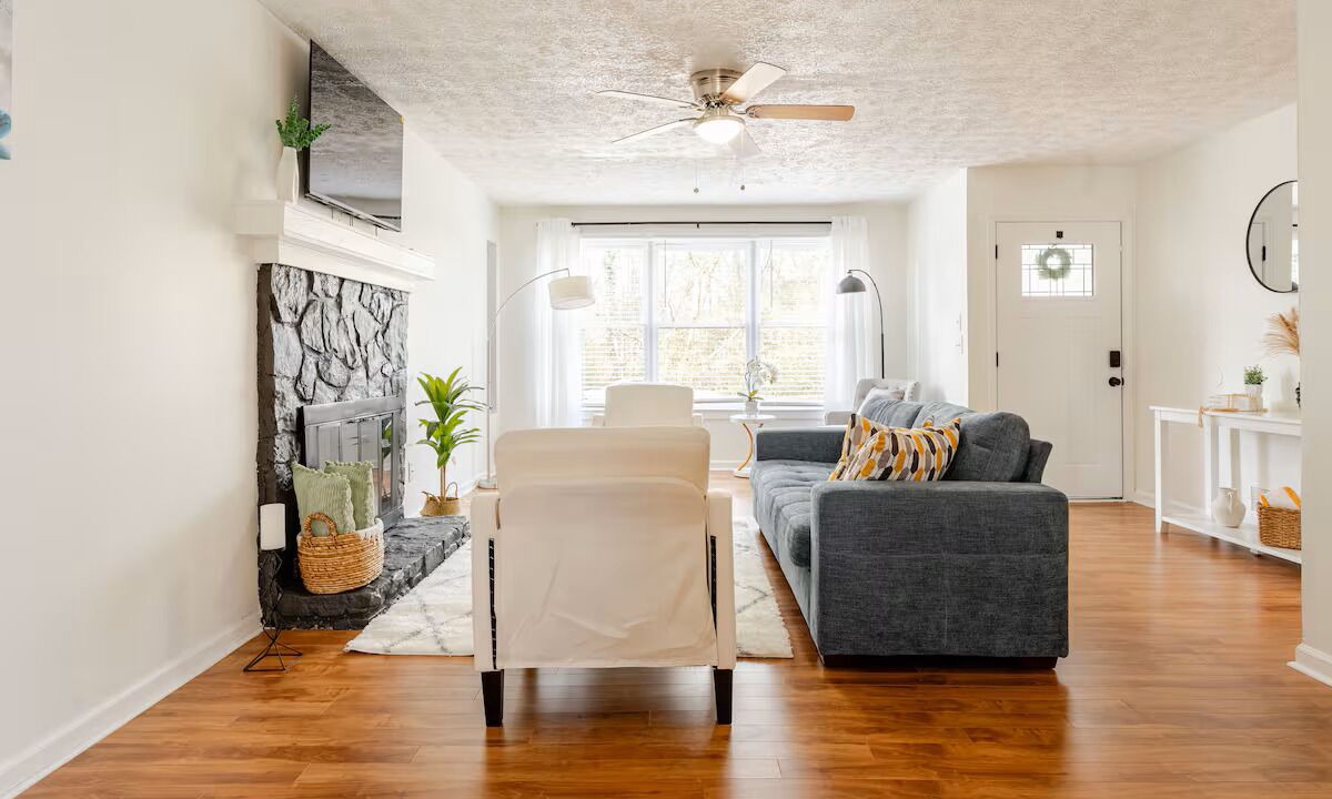Photo of Livingroom in Alpharetta