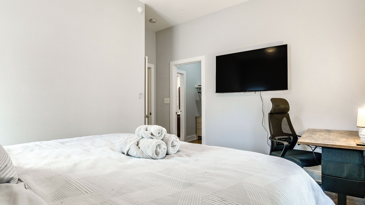 Photo of Bedroom in Downtown