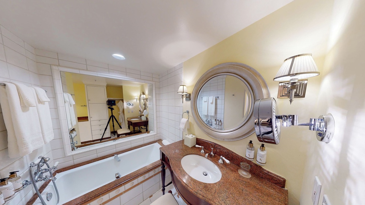 Photo of Bathroom in Waialae Iki