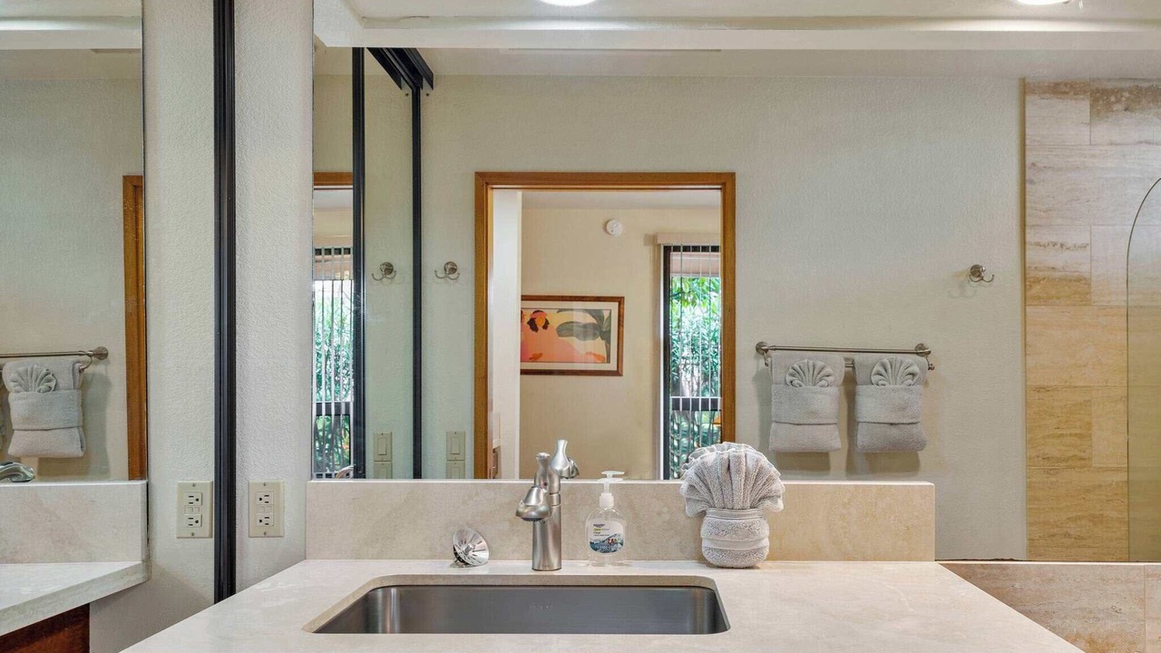 Photo of Bathroom in Waikoloa