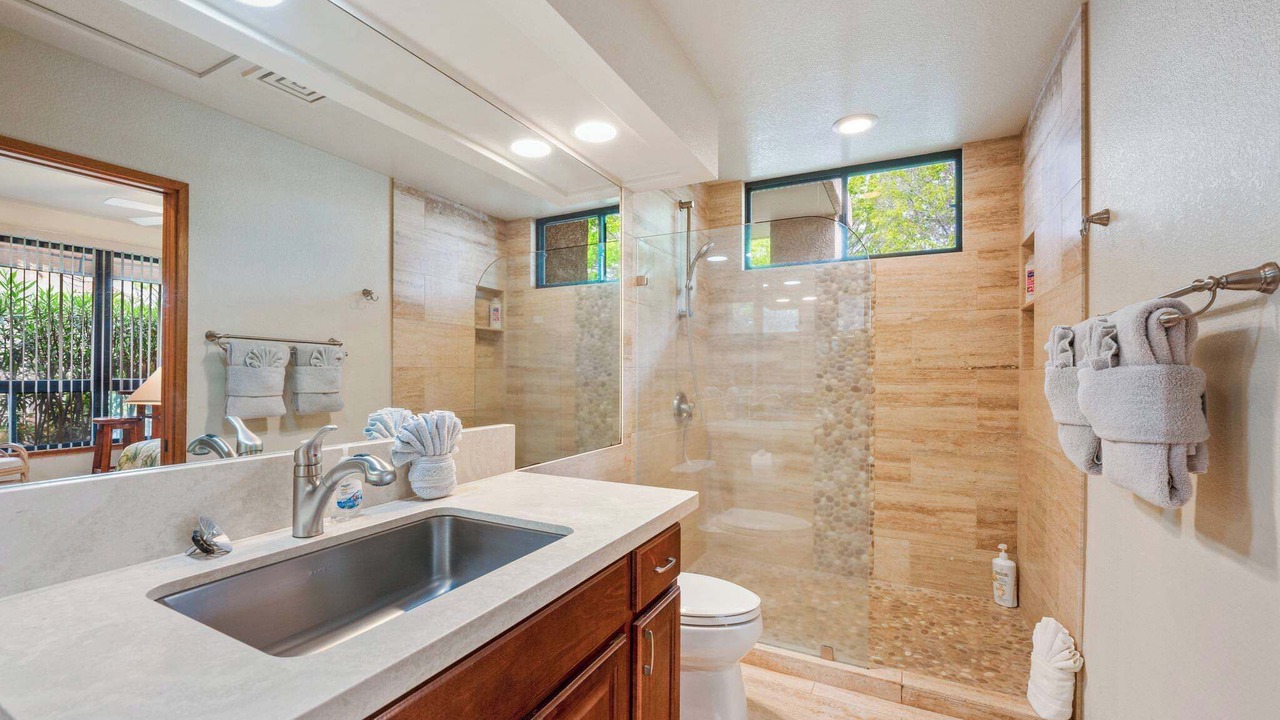Photo of Bathroom in Waikoloa