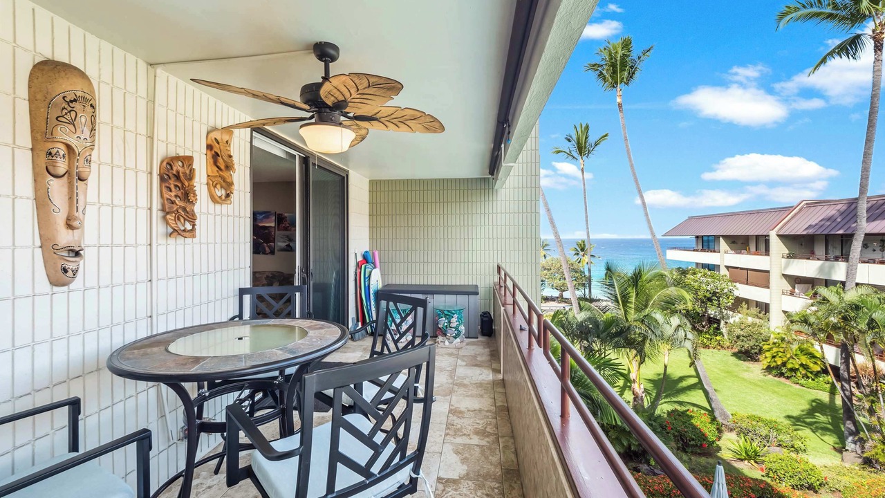 Photo of Outdoor in Kahaluu Bay