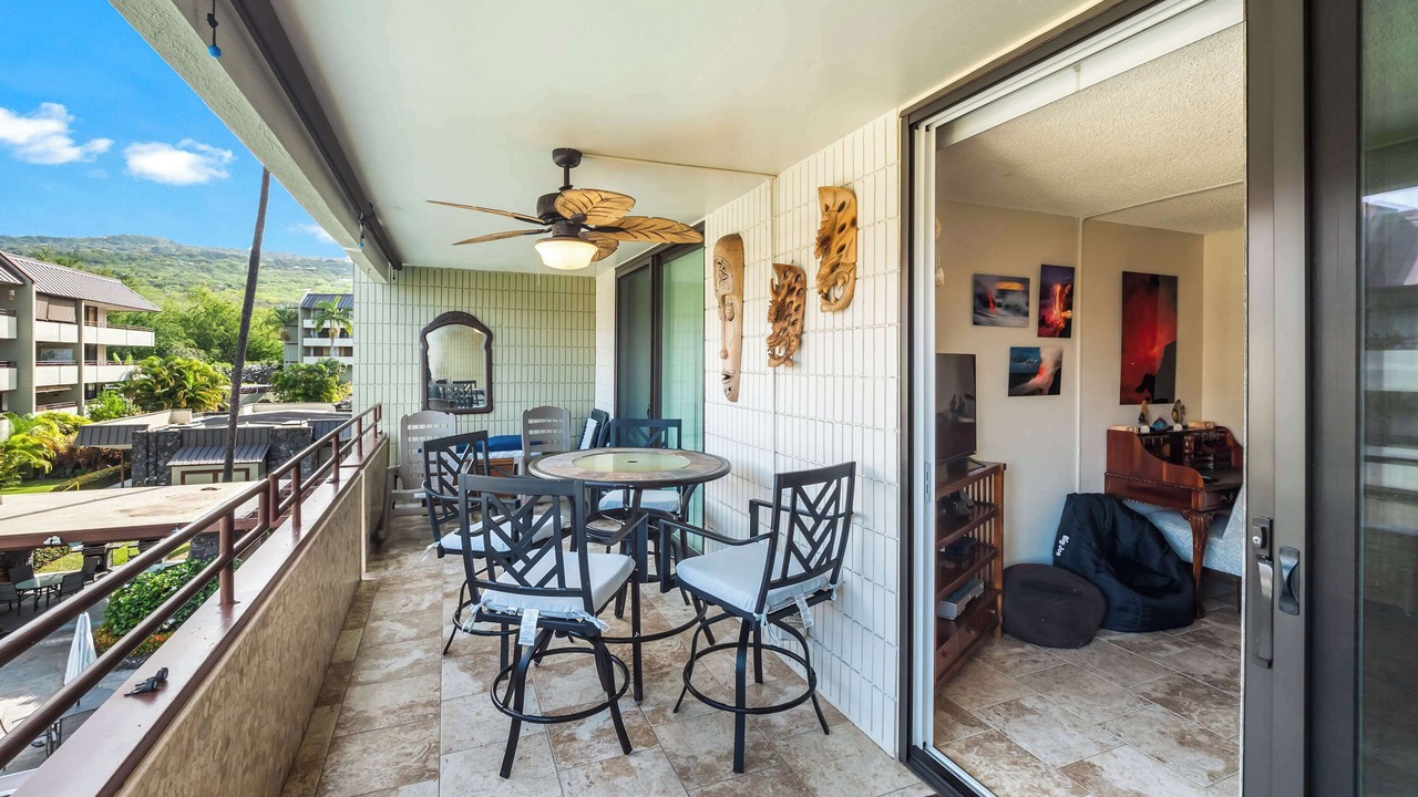 Photo of Outdoor in Kahaluu Bay