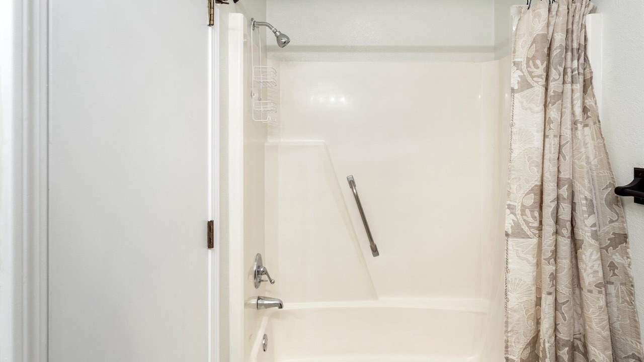 Photo of Bathroom in Colington