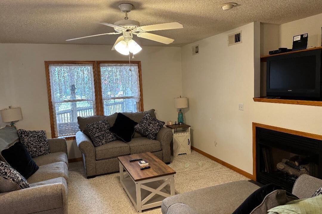 Photo of Livingroom in Colington