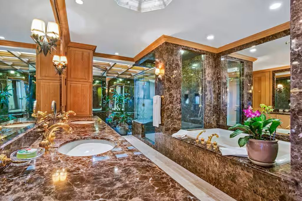 Photo of Bathroom in Kamuela