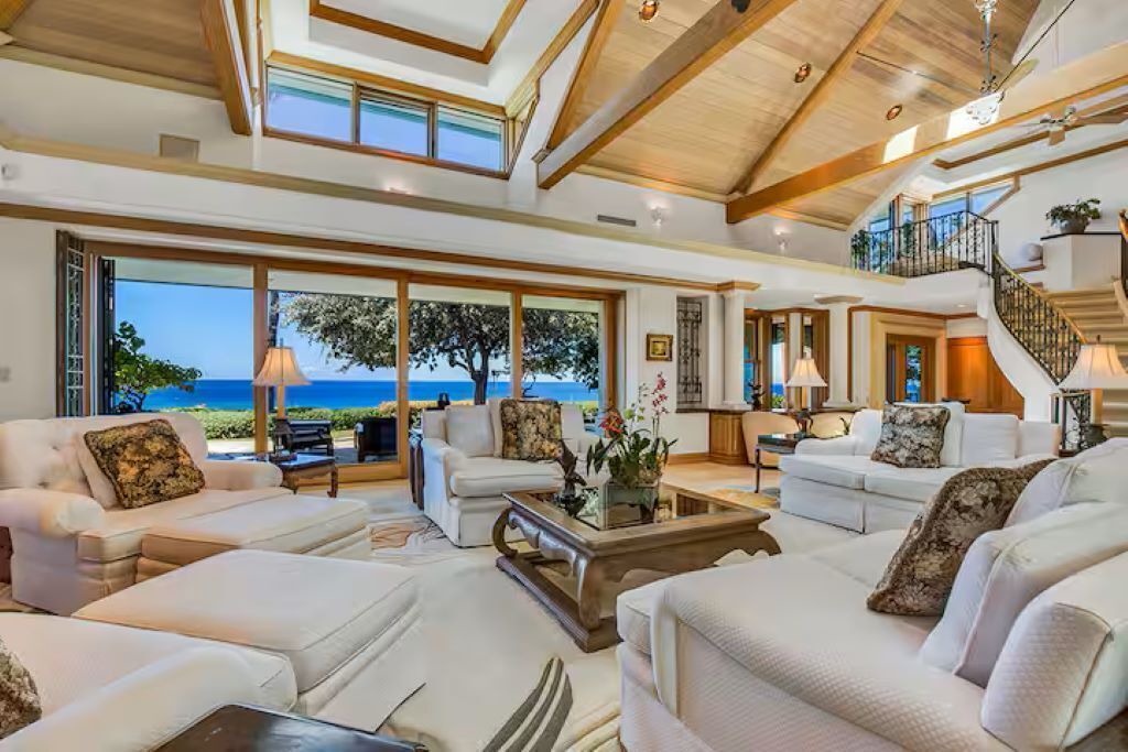 Photo of Livingroom in Kamuela