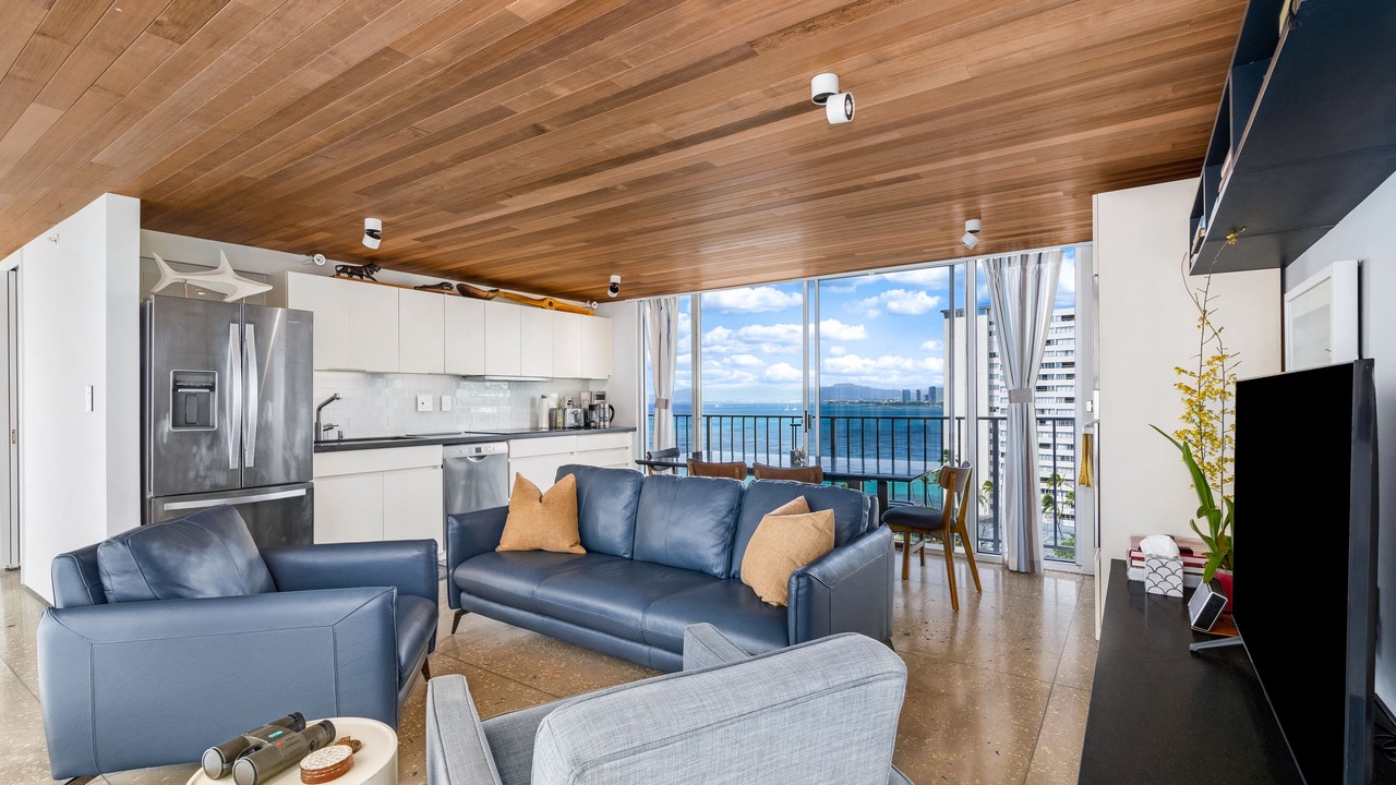 Photo of Livingroom in Diamond Head - Kapahulu - St. Louis