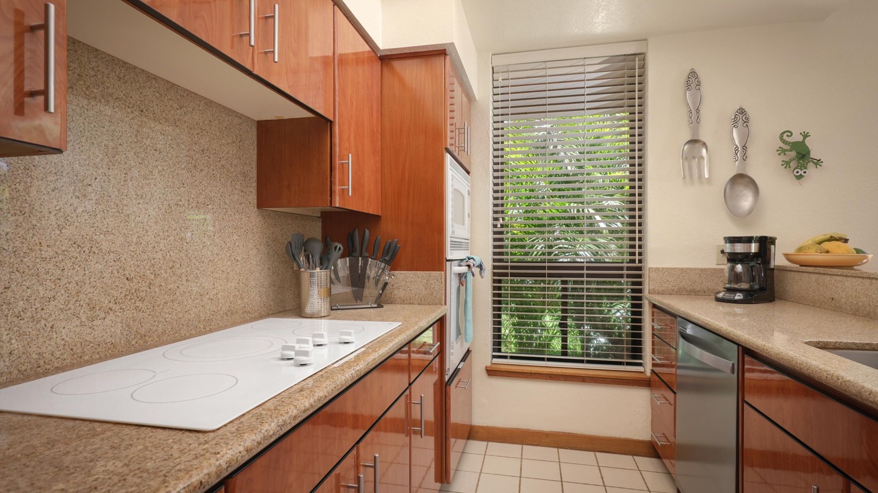 Photo of Kitchen in Waikoloa