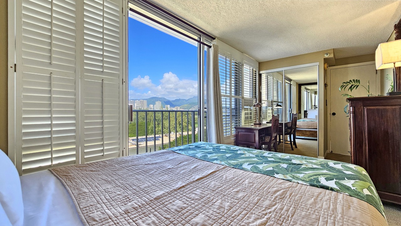 Photo of Bedroom in Diamond Head - Kapahulu - St. Louis