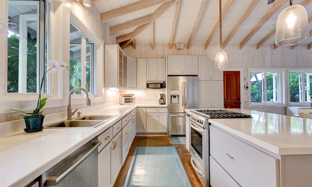 Photo of Kitchen in Puako