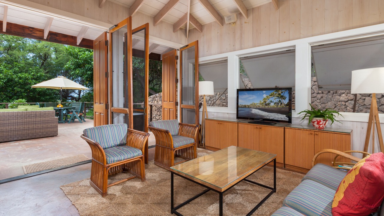 Photo of Livingroom in Puako