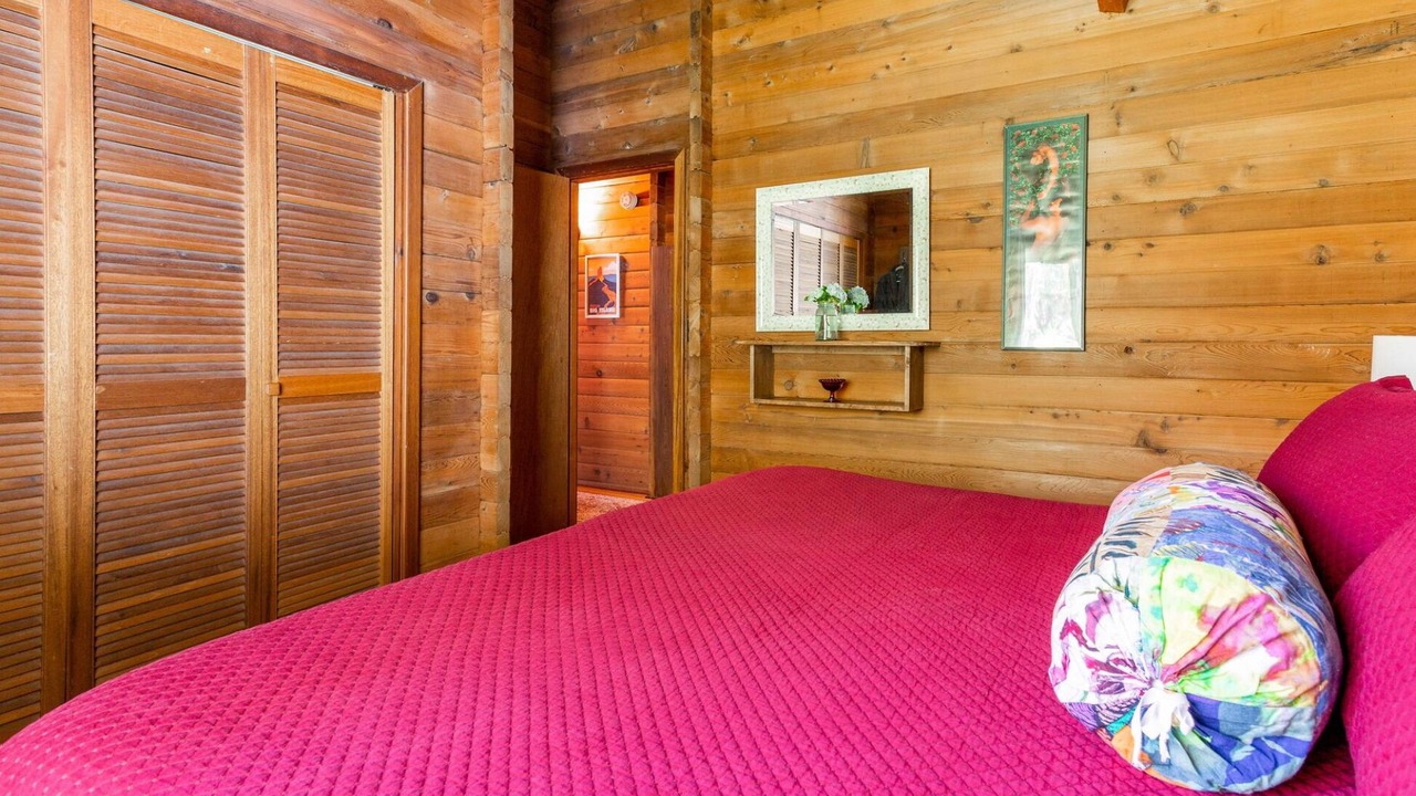 Photo of Bedroom in Volcano