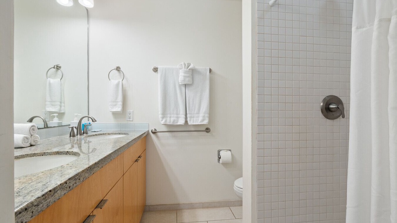 Photo of Bathroom in Kahuku